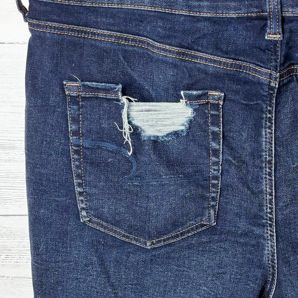 American Eagle Midi Cutoff Denim Shorts Dark Wash Distressed 18 - High Rise - Picture 5 of 11